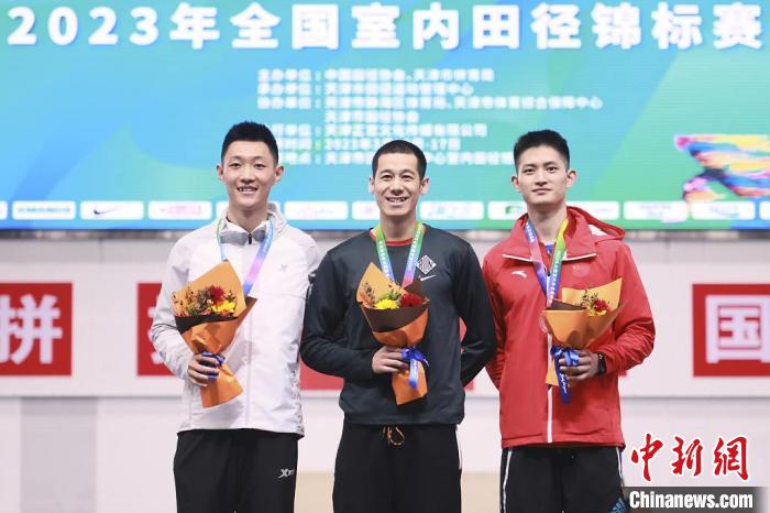 天津全国室内田径锦标赛：高兴龙凭末跳8.10米以