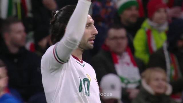 利物浦多线作战引热议：新援目标曝光，传奇2