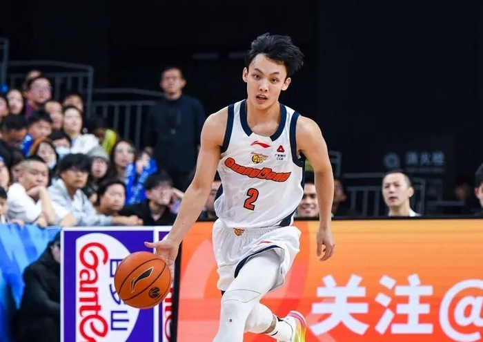 广东宏远青训危机：老将占据轮换时间 新人被冷