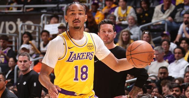 湖人裁掉科比-巴夫金 提前终止合同为季后赛阵容